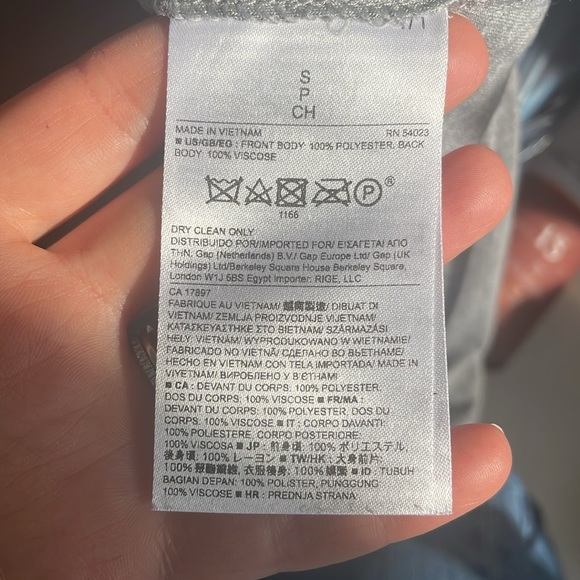 Banana Republic tank, elongated in grey - Picture 5 of 5